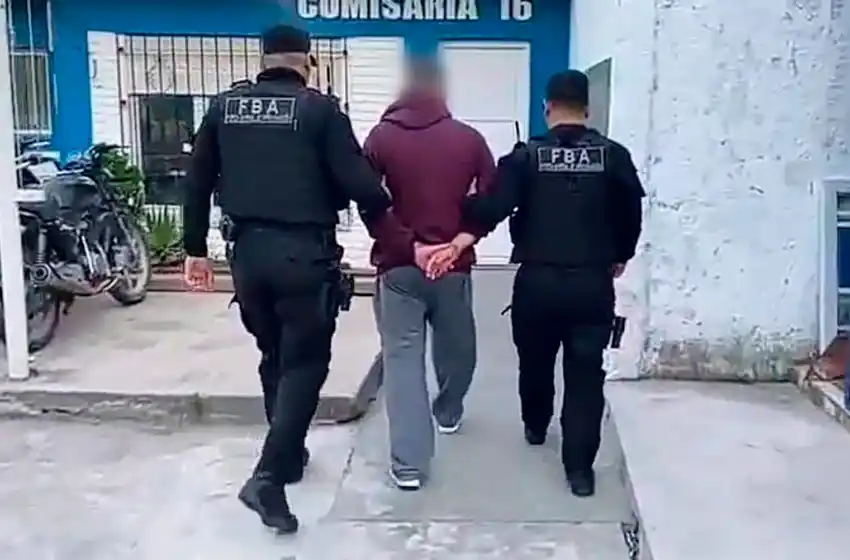 Golpeó a su mujer y fue detenido