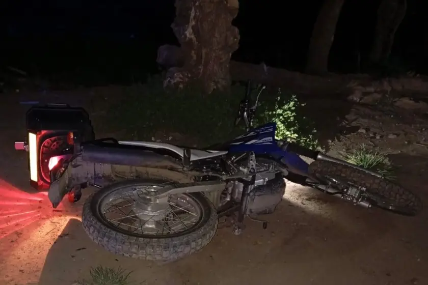 Cayó en una moto robada un joven con pedido de captura por un crimen en zona oeste