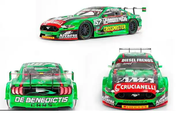 En detalles. Las tres secuencias muestran como lucirá el Mustang, con el que Juan Bautista De Benedictis correrá esta temporada en el Turismo Carretera