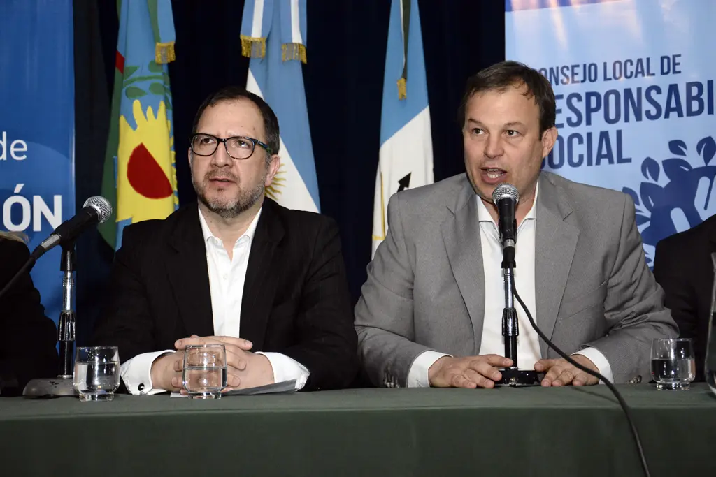 Cascallares lanzó el 1° consejo local de responsabilidad social de la provincia 