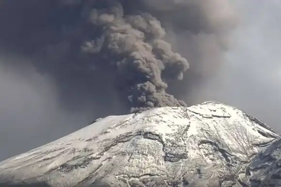 Alerta y temor en México por la actividad del volcán Popocatépetl