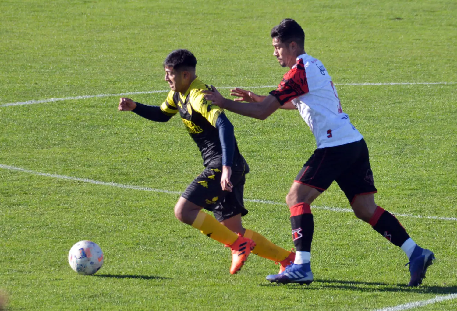 Como en la primera rueda, Santillán y Rivadero volvieron a ser rivales.
