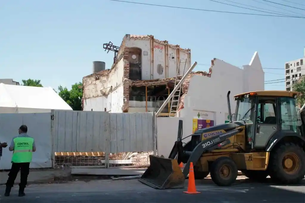 Derrumbe en una farmacia de la Recoleta santafesina