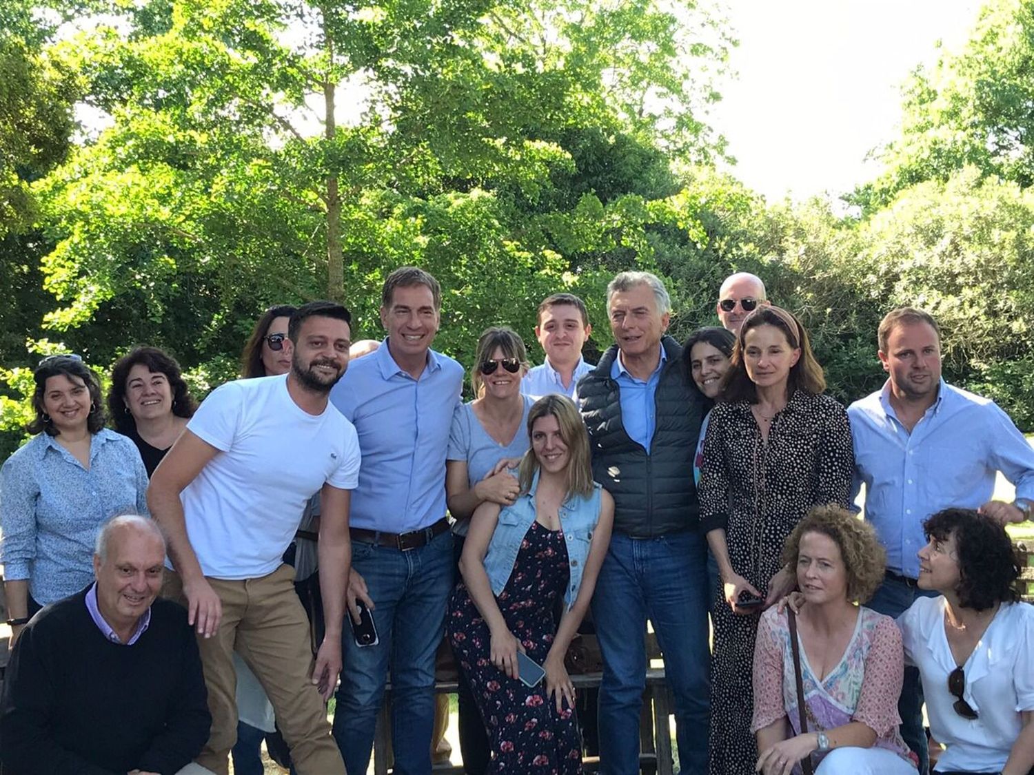 Macri se reunió con Padres Organizados en Tandil, quienes pidieron a los candidatos el compromiso de garantizar la educación