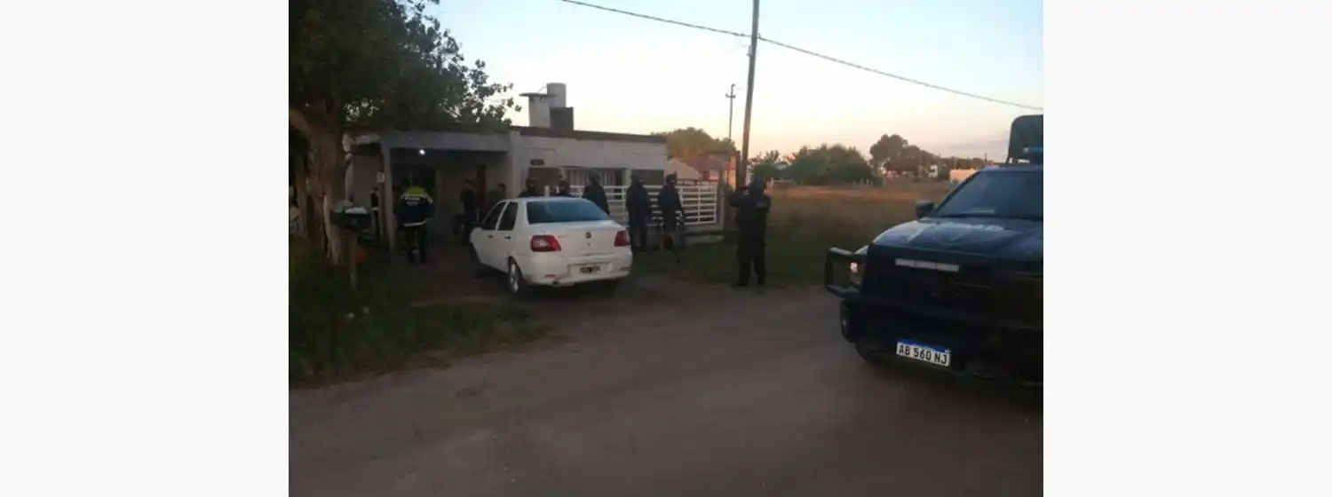 Violento ataque en Santa Elena: el agresor continúa prófugo