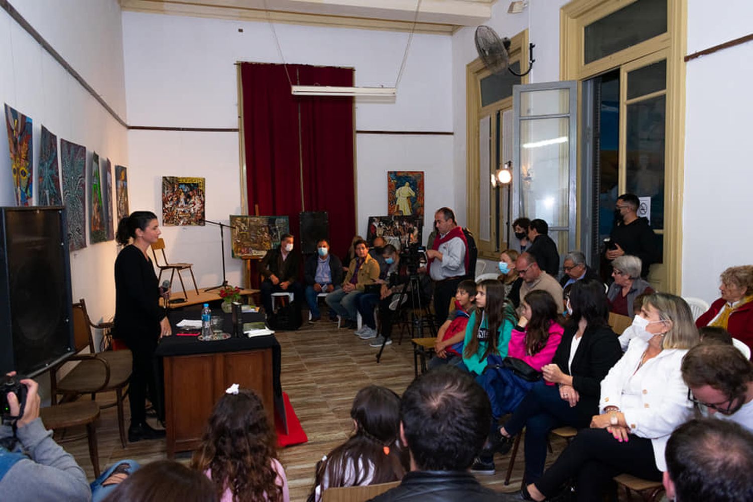 La Feria del Libro se desarrolla con éxito