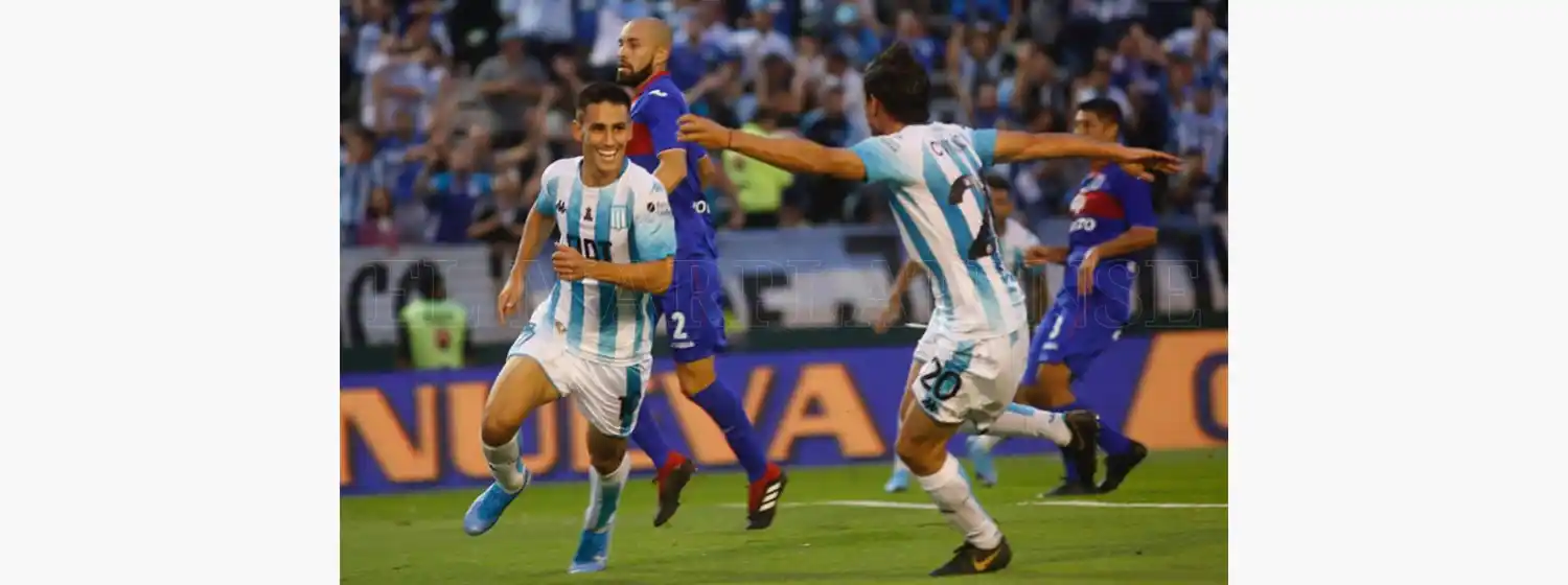 Racing gritó Campeón en Mar del Plata