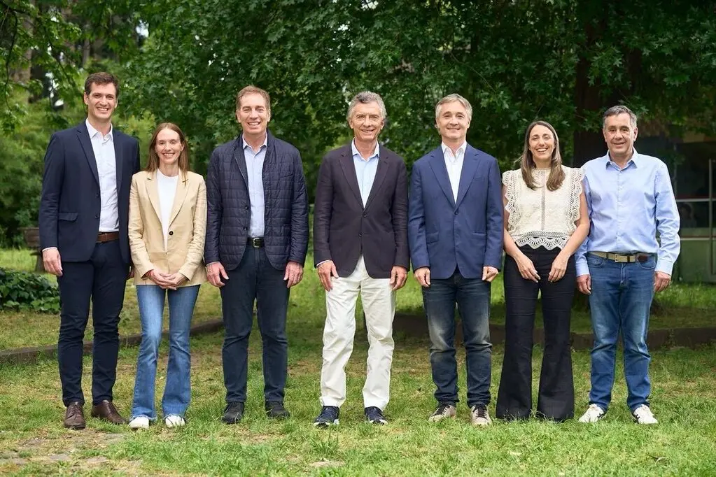 Macei "sale a la cancha" con Santili y otros candidatos del PRO
