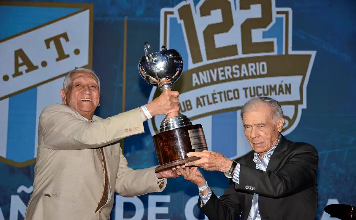 Campeones ayer, hoy y siempre, con Gregorio García, arquero consagrado de Atlético Tucumán