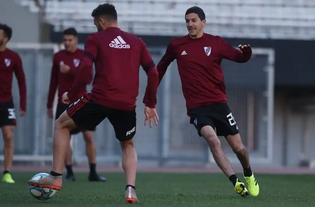 River entrenó en el Monumental y por la tarde viajará a Lima