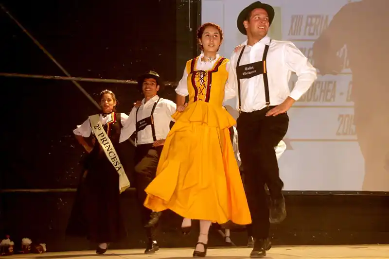 Fiesta de las Colectividades