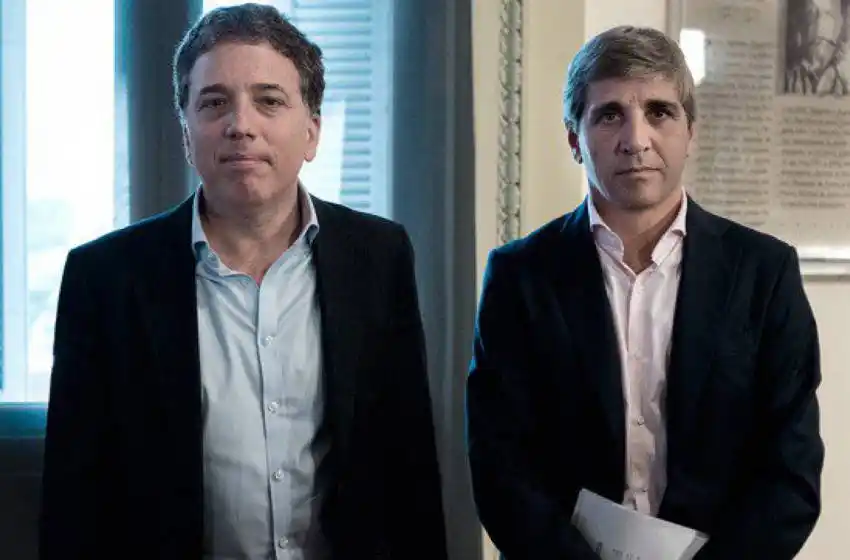 Los bancos le sugirieron a Caputo fijar el dólar por tres meses