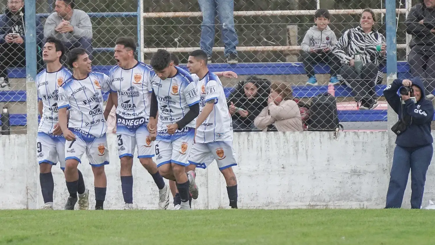 Triunfazo de Ministerio ante Independiente San Cayetano para acercarse a la clasificación