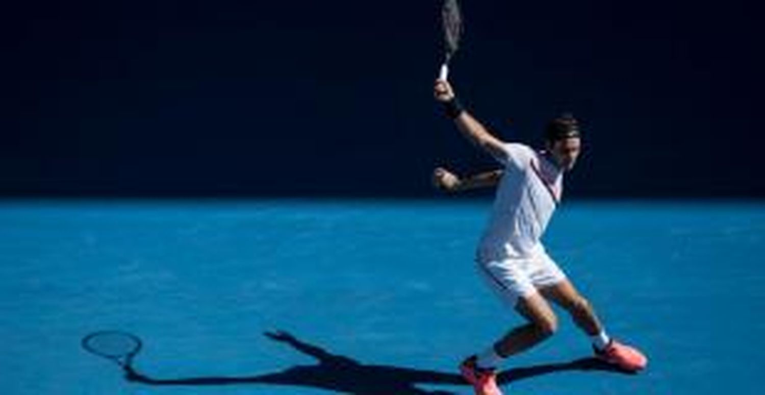 Abierto de Australia: Djokovic falló, Federer no
