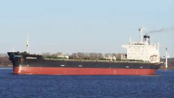 El segundo en dos meses: buque iraní llega a Venezuela para llevarse 1,9 millones de barriles de crudo