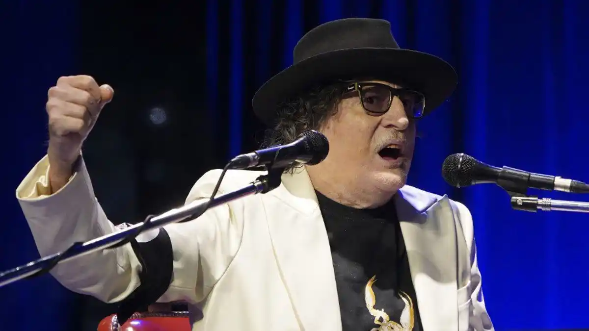 Charly García y Santaolalla entre medio millar de músicos argentinos contra «ley ómnibus» de Milei