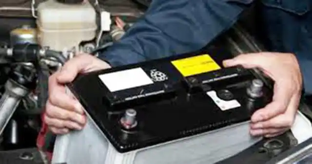 Dos jóvenes detenidos por robar “baterías”
