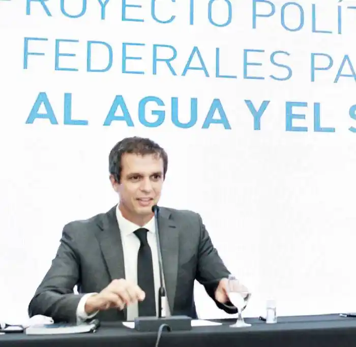 Segundo Foro Federal de políticas  públicas de acceso al agua y  saneamiento presidida por Cresto