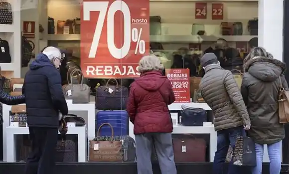 Las ventas minoristas cayeron un 34,8% en junio