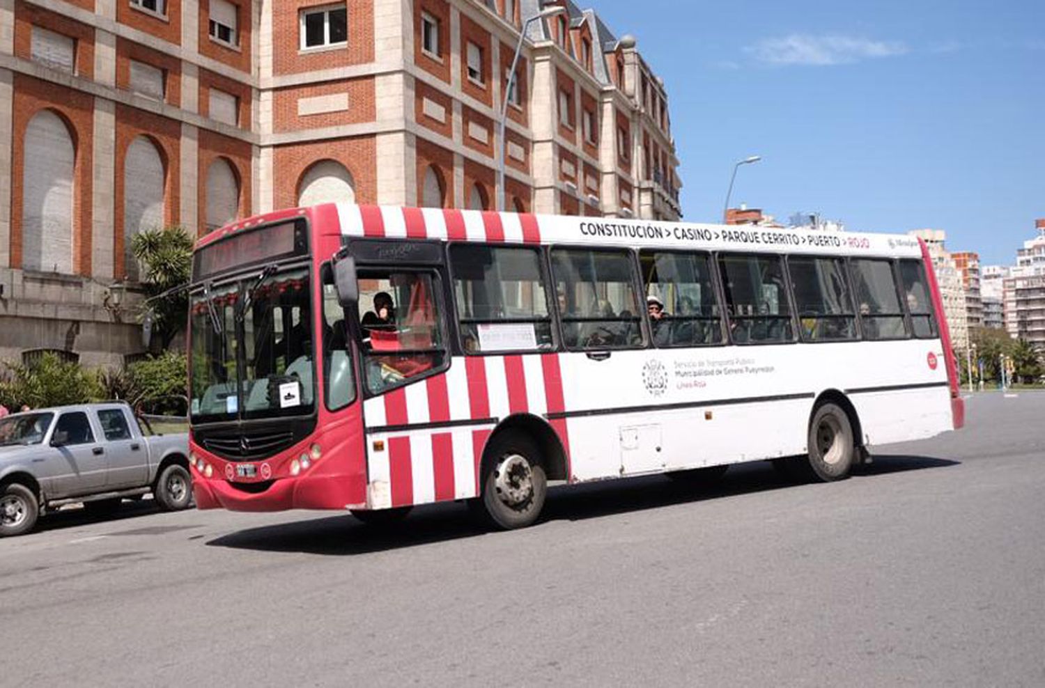 Los empresarios de colectivos de Mar del Plata quieren llevar el boleto a 150 pesos: “la diferencia es obscena con lo que es AMBA”