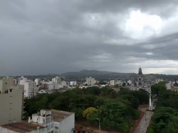 Rige un alerta meteorológico por fuertes vientos para Tandil y la zona
