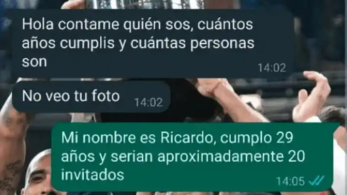 El repudiable requisito de un bar para reservar y festejar un cumpleaños