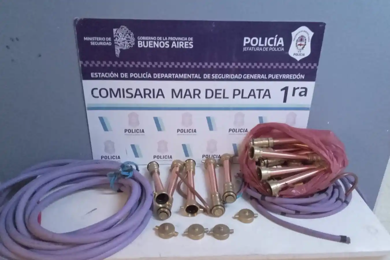 El hecho se inició en Jujuy y San Martín, donde la víctima denunció haber sido asaltada.