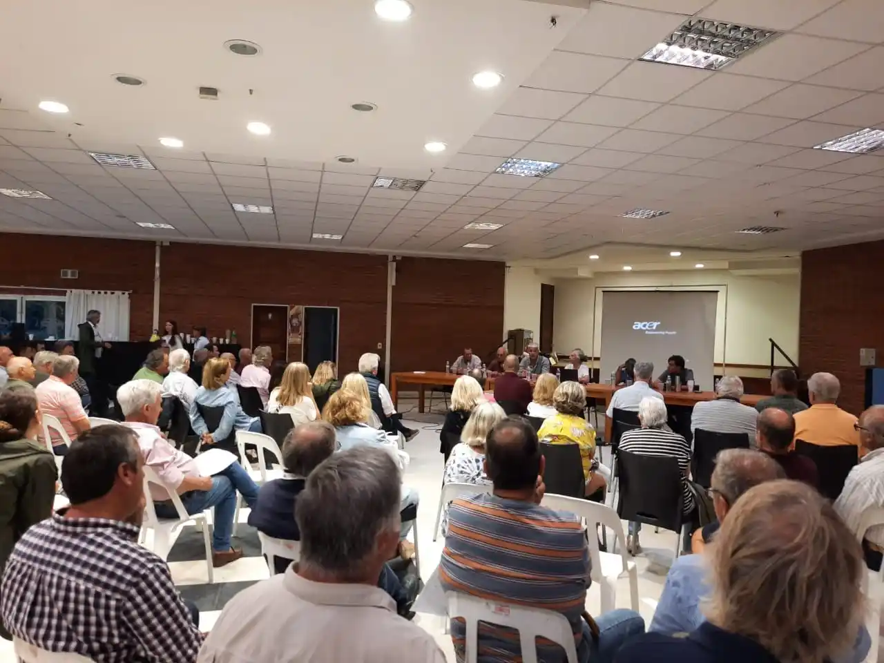 Los ruralistas de la Segunda Sección se reunieron en Salto. Foto: LaNoticia1.com.