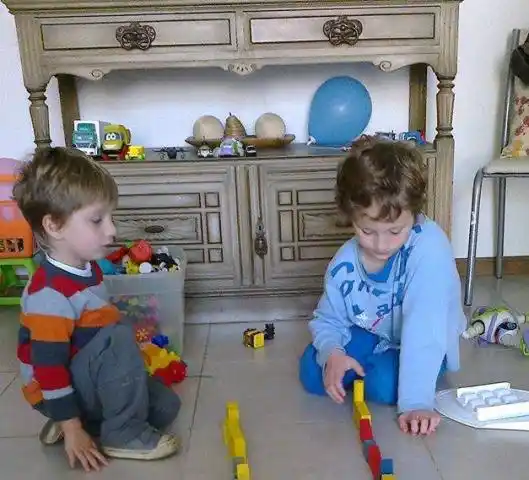 “El que escribe en el alma de un niño, escribe para siempre”