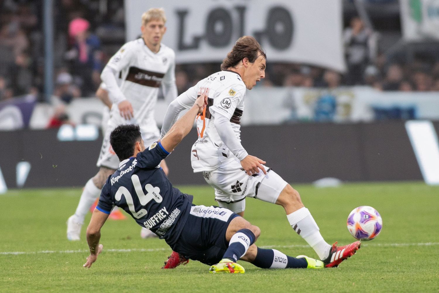 En el descuento, Platense evitó el triunfo de Gimnasia