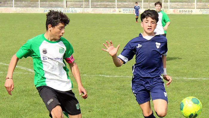Día del Estudiante y de la Primavera, con la pelota al pie