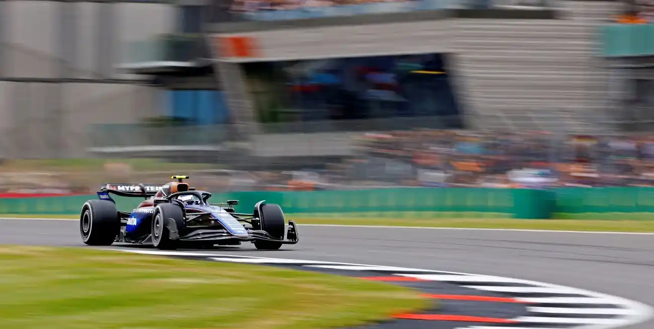 Buen rendimiento del piloto argentino en la práctica libre.
