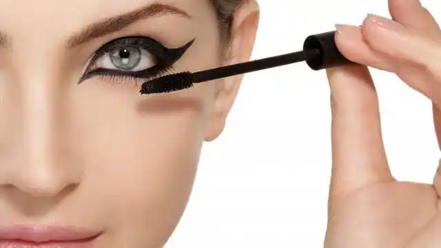 Nuevos delineados: los colores y formas que renuevan este básico del makeup