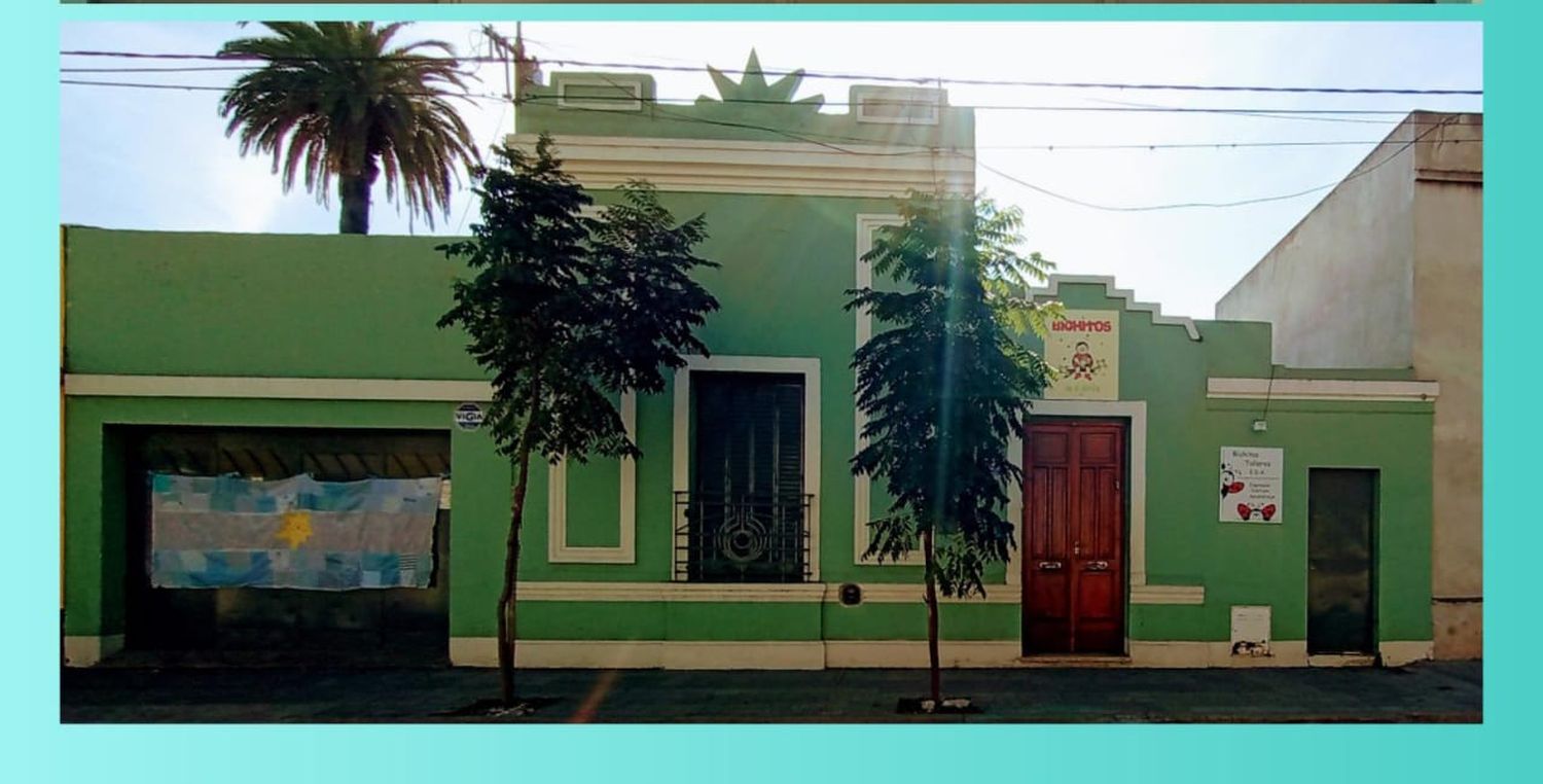 El jardín está situado en J. J. Parachú Nº 179.