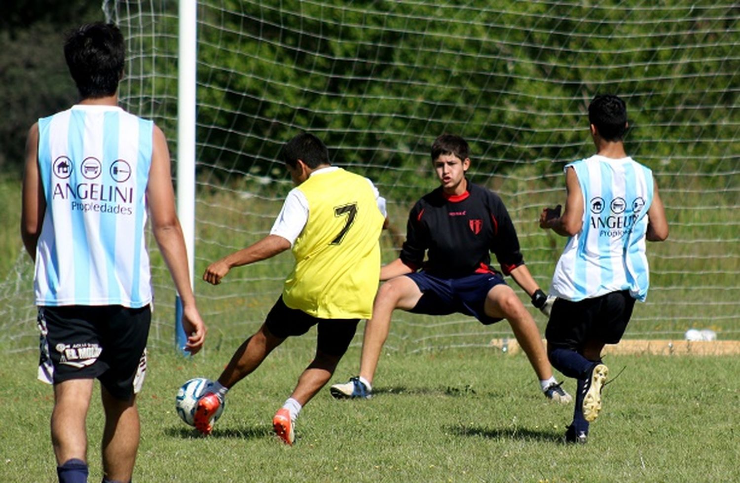 Hoy a las 17: prueba de jugadores en Juventud Unida 