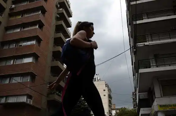 Jueves mayormente nublado con leve aumento de la temperatura en Rosario