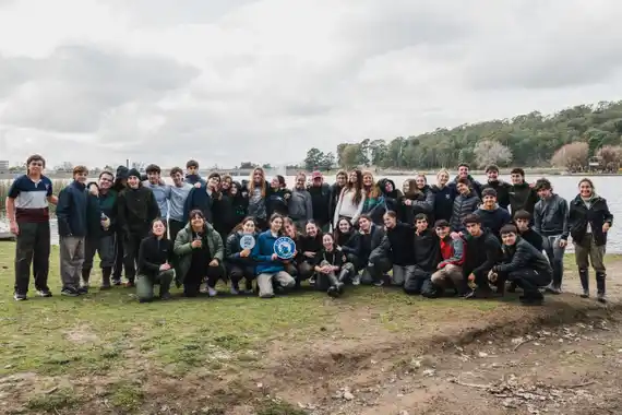 La huella necesaria: estudiantes de secundaria retiraron más de 150 kilos de basura del Dique