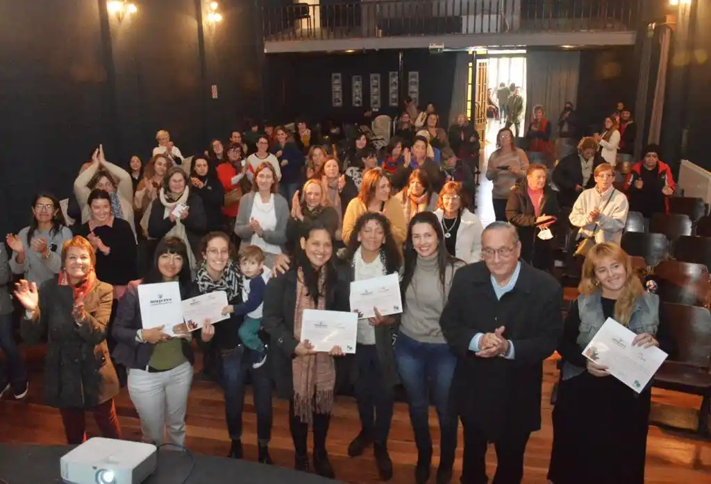 Se anunciaron las ganadoras de la tercera edición del concurso "Nosotras hacemos"