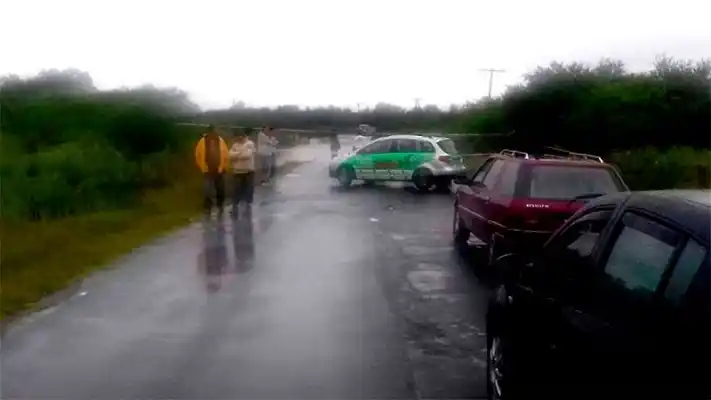 Arroyo La Capilla: un privado cobraba peaje a turistas aislados