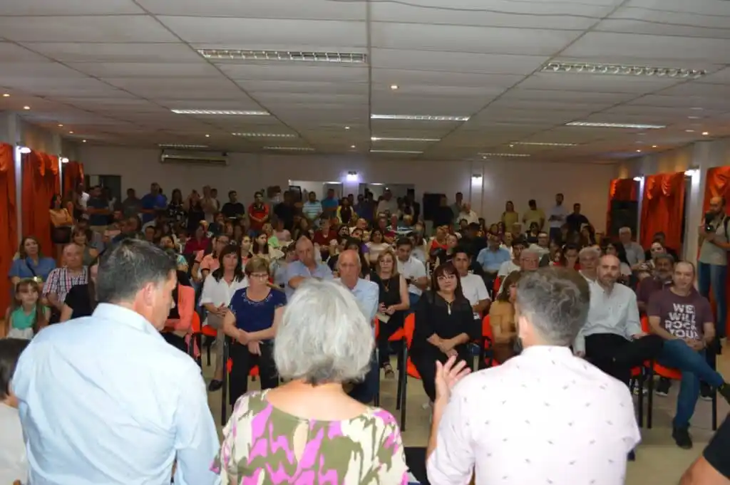 Presentaron un libro sobre los años de violencia institucional