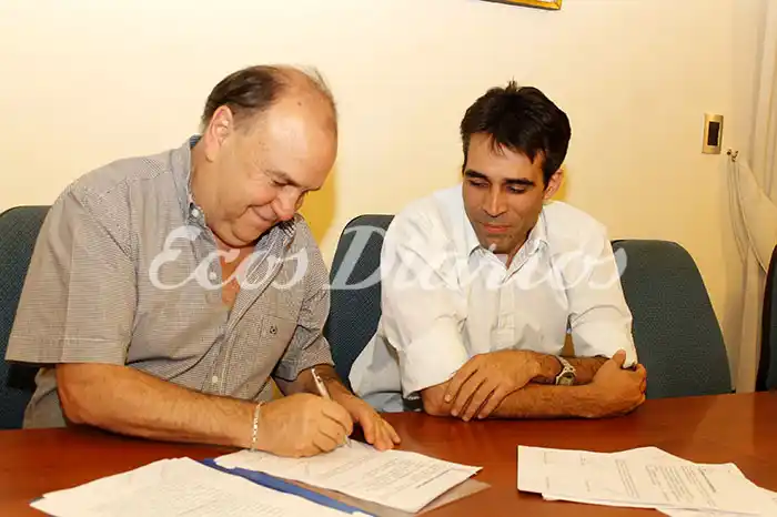 La firma del acta de traspaso, el momento más importante de la transición municipal