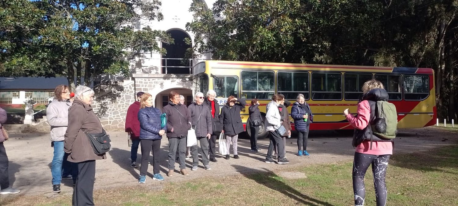 Con una visita a la Villa Don Bosco, se continuó con el programa "Conociendo Mi Tandil"