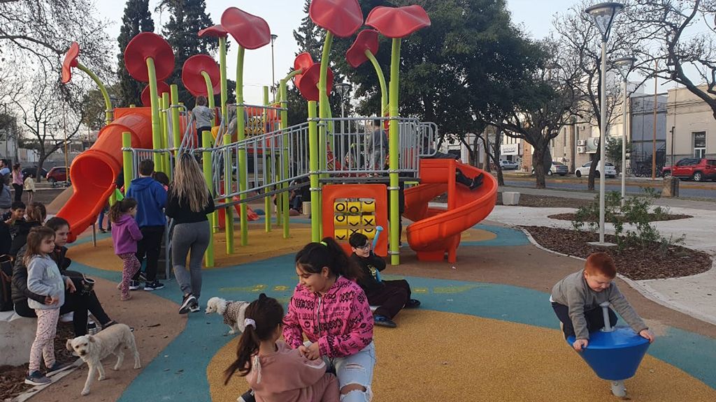 Nuevos juegos, piezas con historia y colores para el disfrute de los sanfrancisqueños