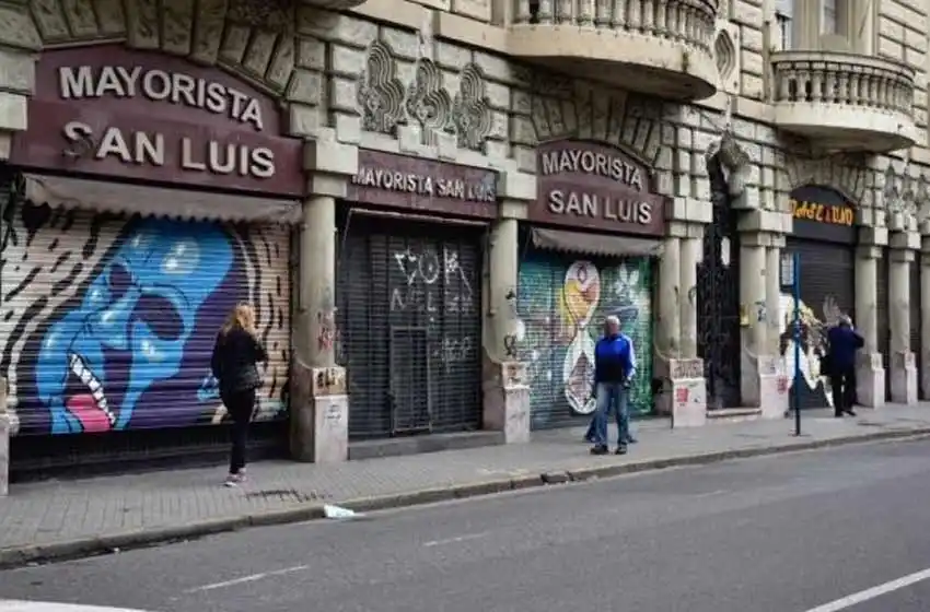 En Rosario cayó la actividad en la industria manufacturera, el comercio, la construcción y los servicios privados