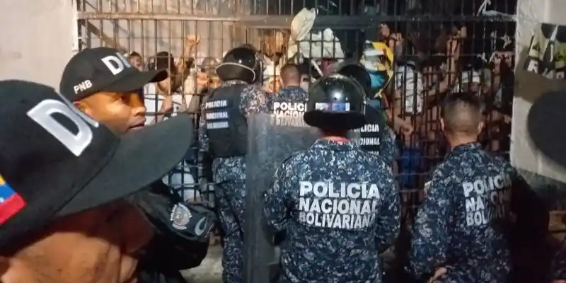 Presos de “Zona 7” pagan hasta 4 dólares para ver la luz del día