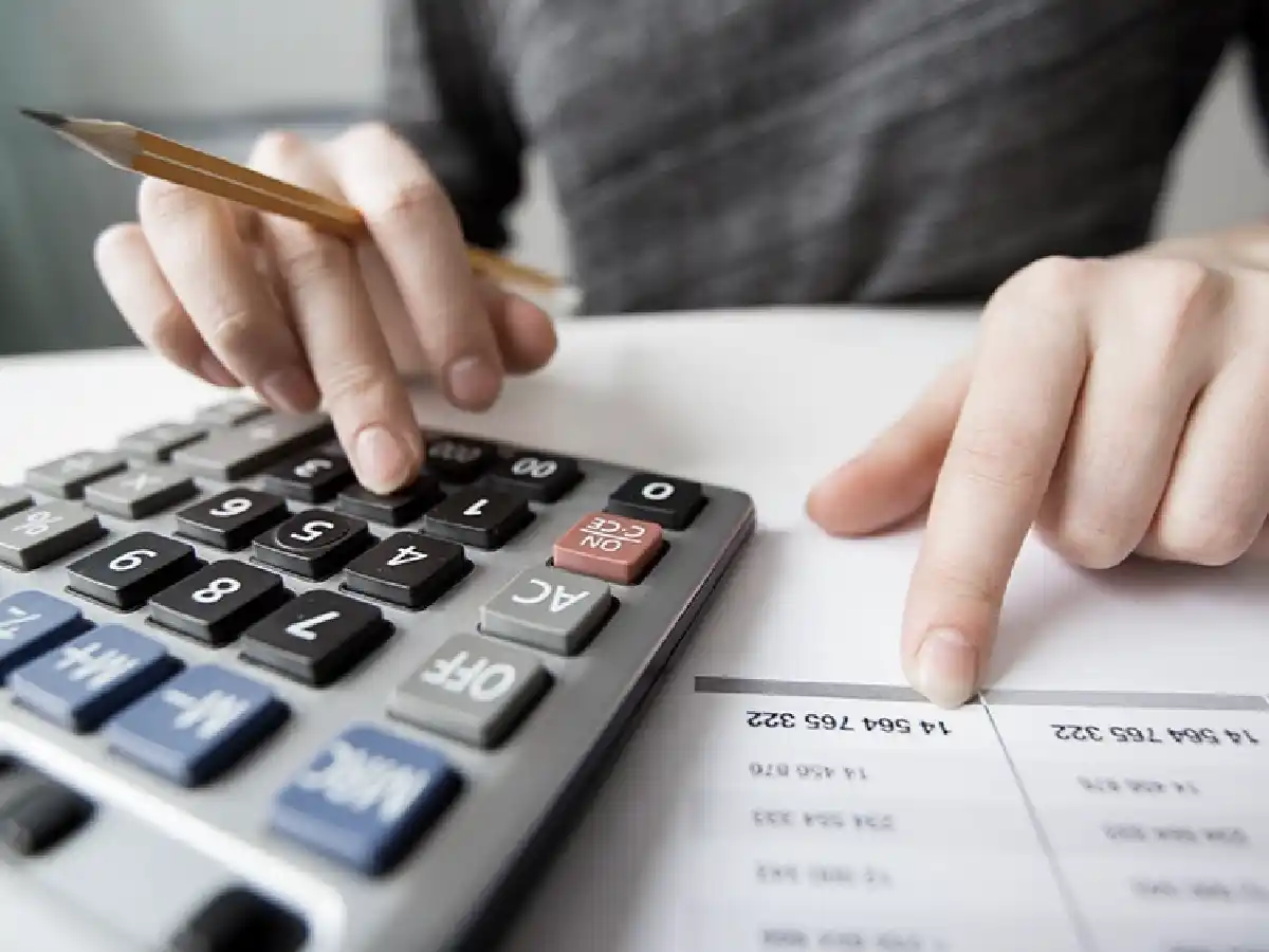 El oficialismo presentó un proyecto para que no paguen quienes cobran hasta $150 mil