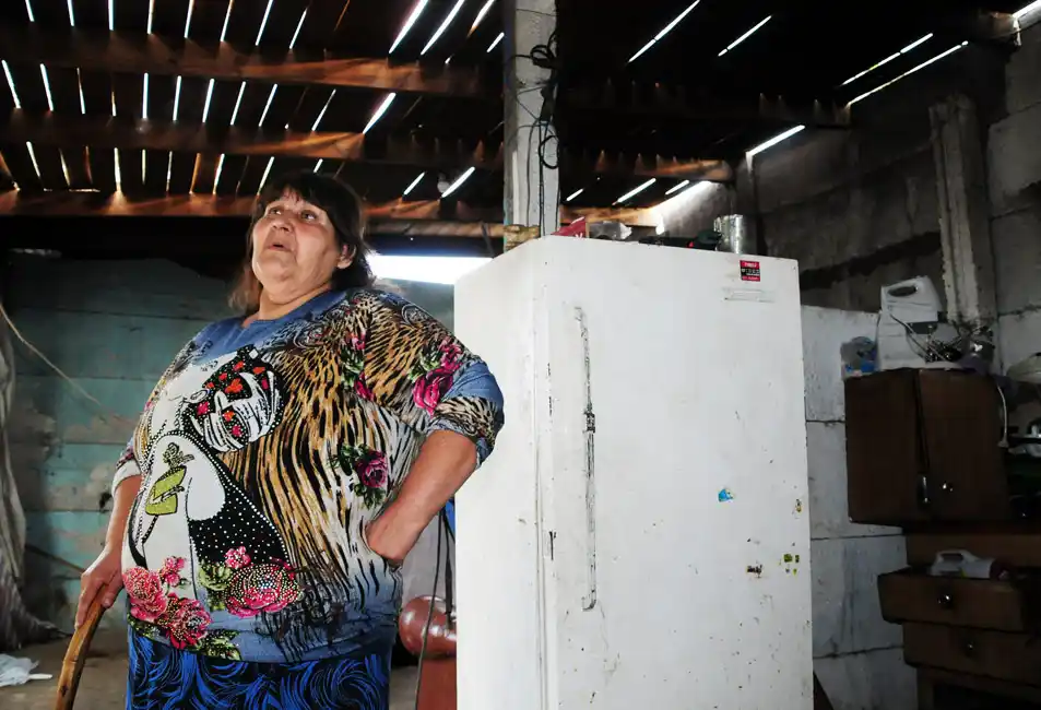 Se voló el techo de una casa en Muñiz al 2100  y la familia pide ayuda porque perdió todo