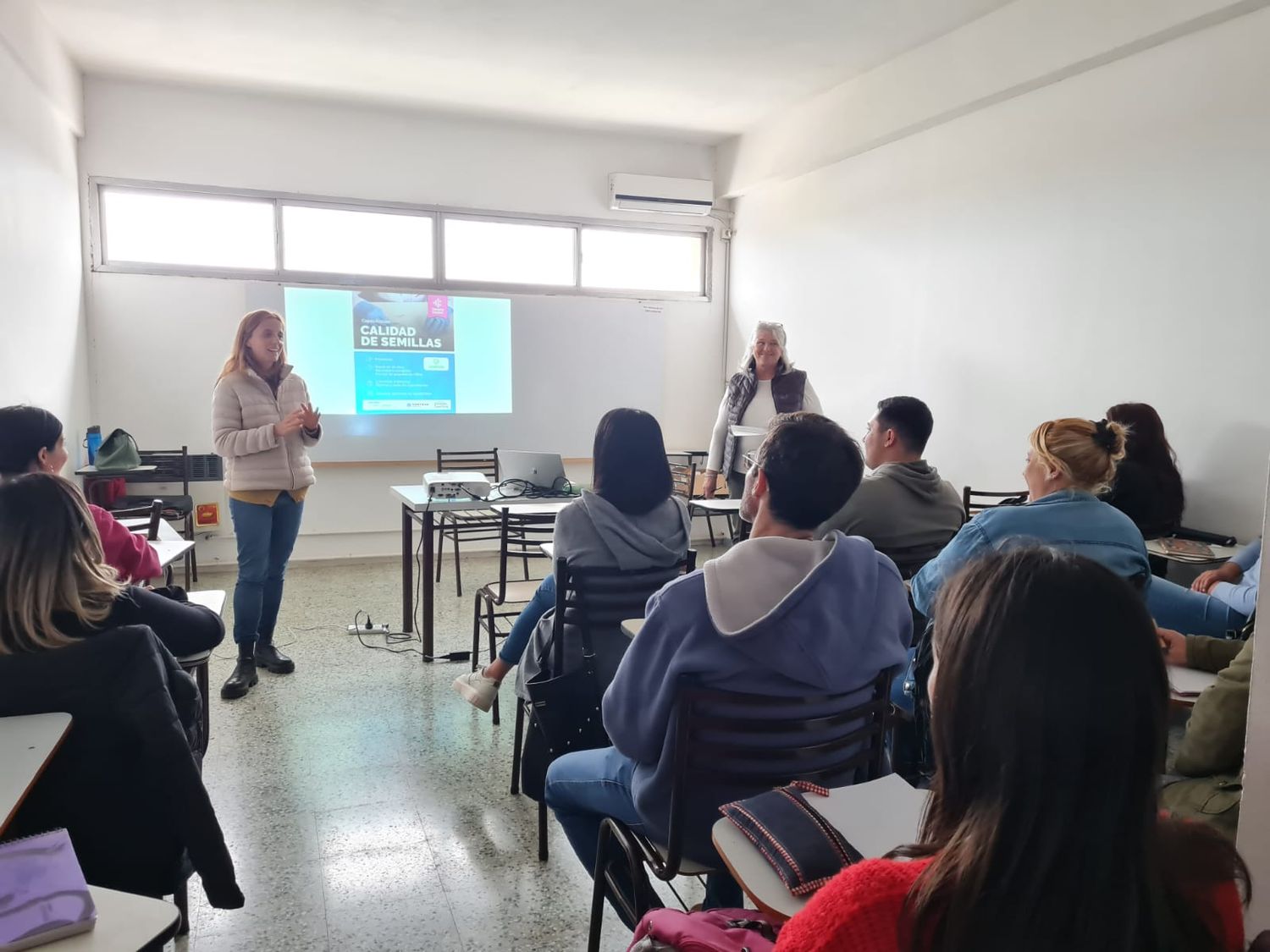 Relanzamiento de Distrito E y presentación de curso asociado a la “Economía del Conocimiento”