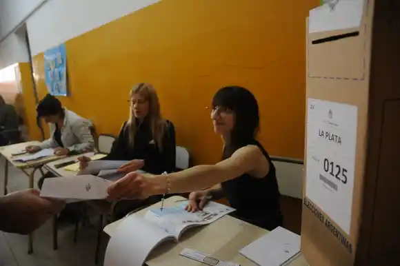 Legislatura: La Libertad Avanza presentó un proyecto para eliminar las PASO en la Provincia