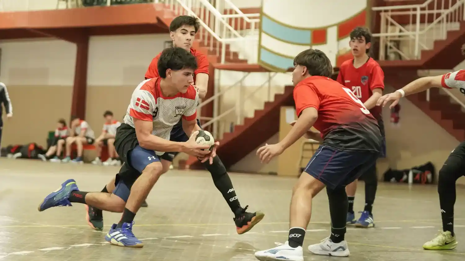 Alta Mira eliminó a Maipú y es finalista del Torneo Apertura de Asabal
